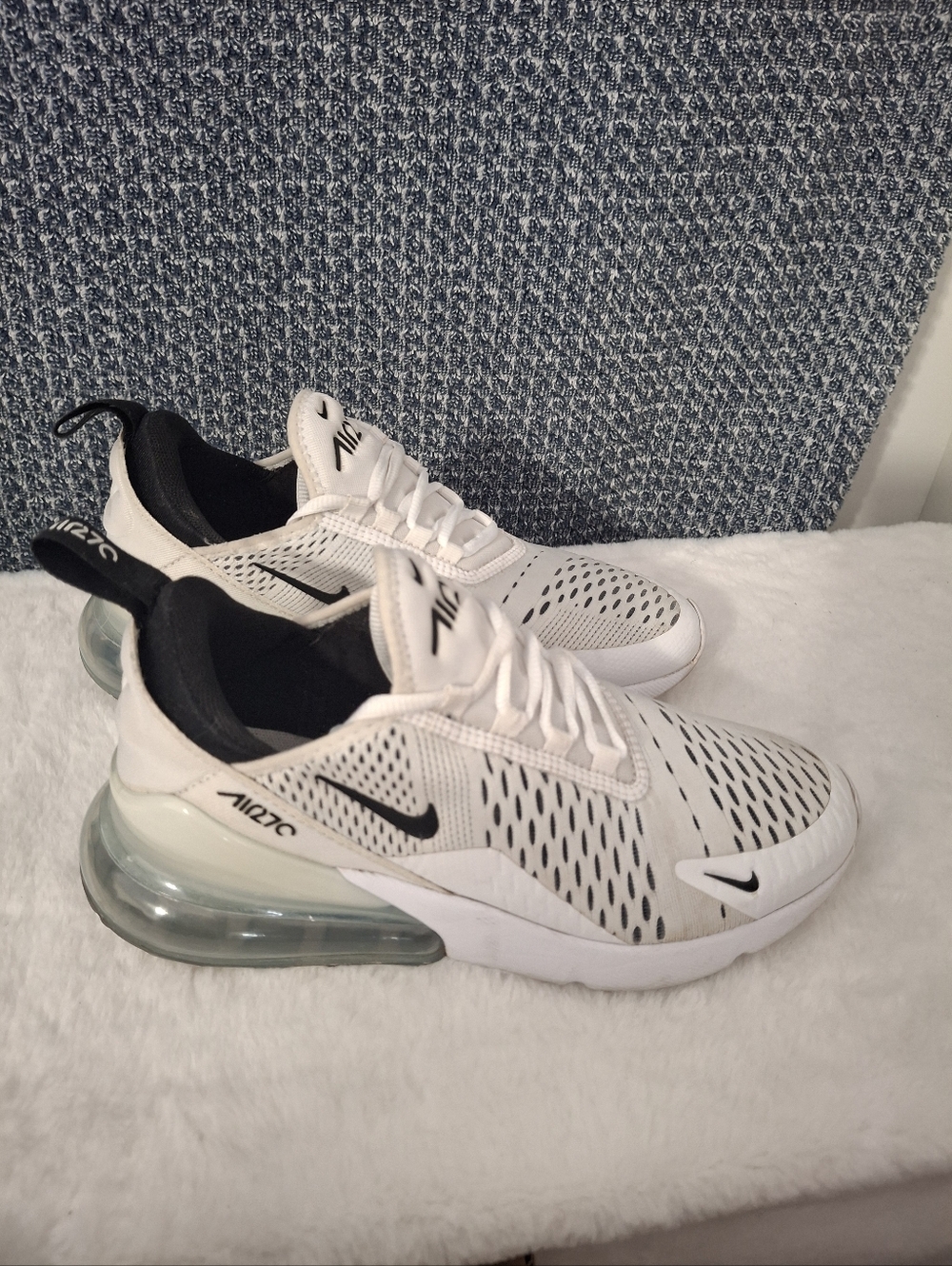 Nike Air Max 270 Women’s Athletic Shoes White Black